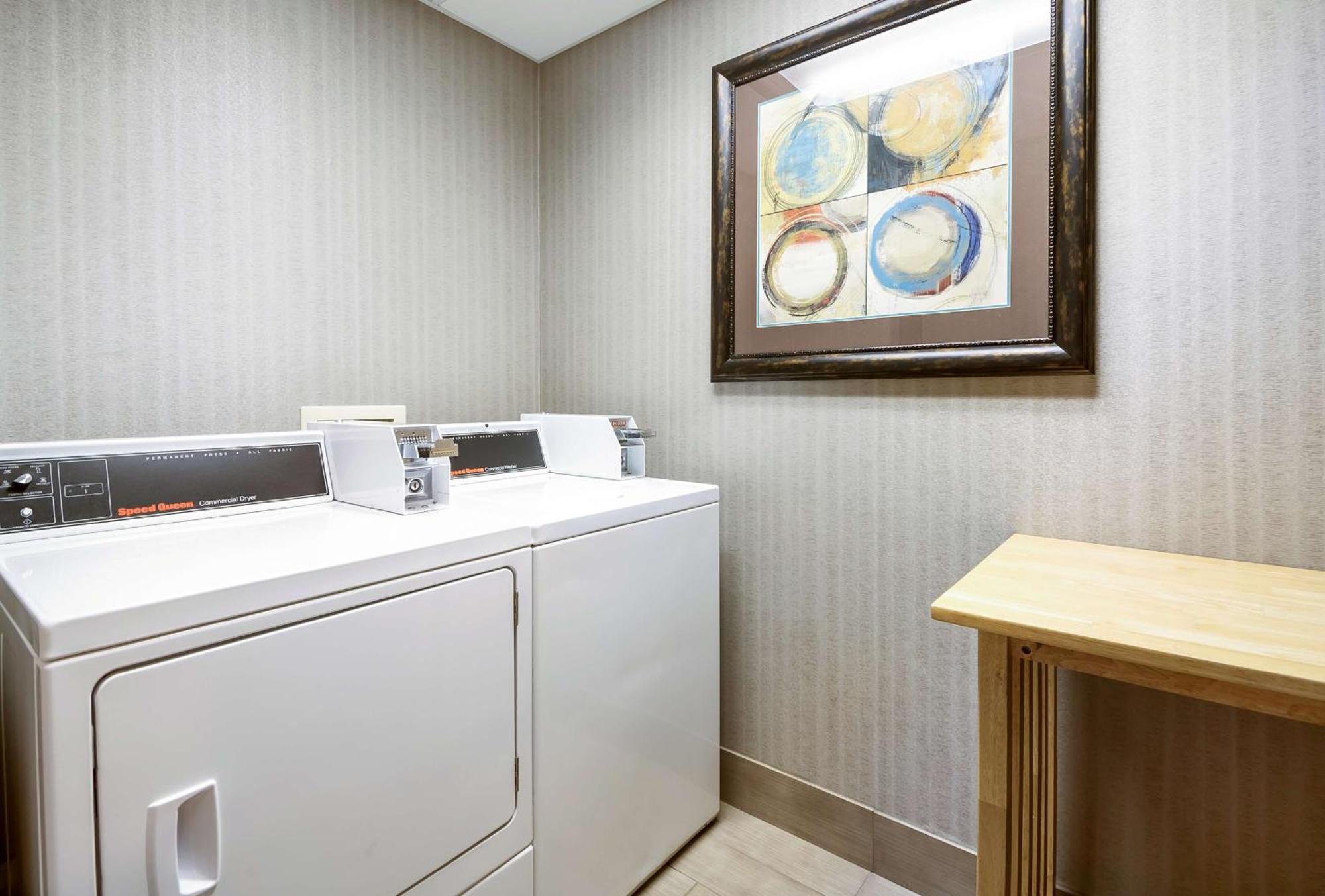 Hampton Inn West Columbus Eksteriør billede